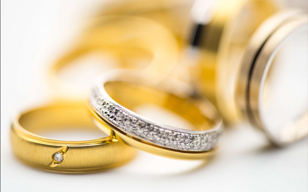 Sell your engagement ring, get over your divorce